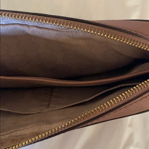 Micheal Kors Jet Set Crossbody Dusty Rose - Picture 3 of 11